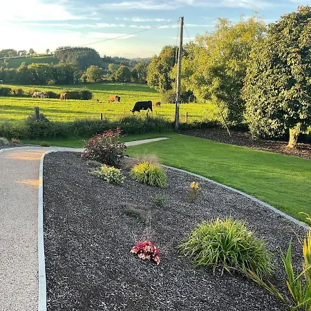 Ferienhaus Laneside Haven - Worker Friendly - Accessible, Gated, Gym And Parking
